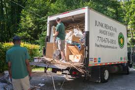 Best Recycling Services for Junk  in Reedley, CA